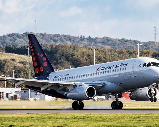 Brussels-Airlines-EI-FWE-2017-10-15