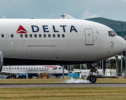 Delta-Airlines-N169DZ-2022-07-01-11