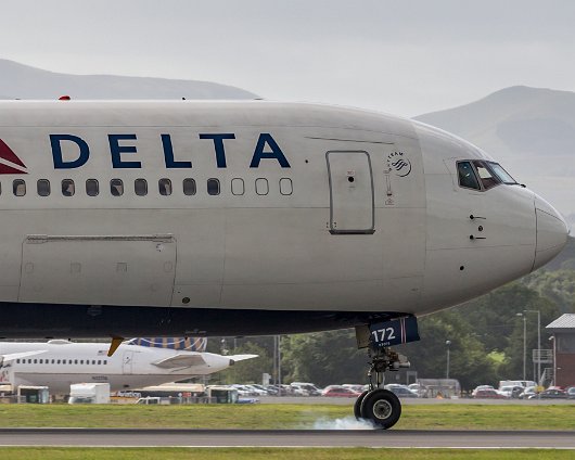 Delta-Airlines-N172DN-2016-08-07-4