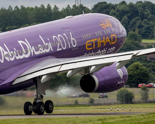 Etihad-Airways-A6-AFA-2016-07-11-6