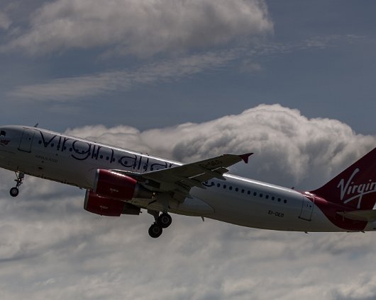 Virgin-Atlantic-EI-DEO-2014-06-16