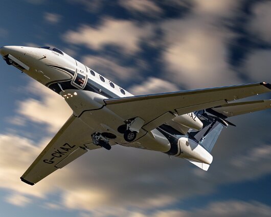 Digital-Revision-Airliner-Embraer-Phenom-300