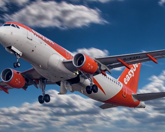 Digital-Revision-Airliner-easyJet-Airbus-A320
