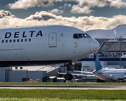 Delta-Airlines-N1201P-2024-04-16-11