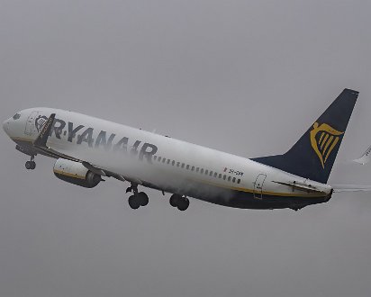 Ryanair-9H-QAM-2024-05-15-9
