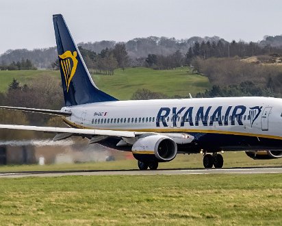 Ryanair-9H-QAZ-2024-04-08-1