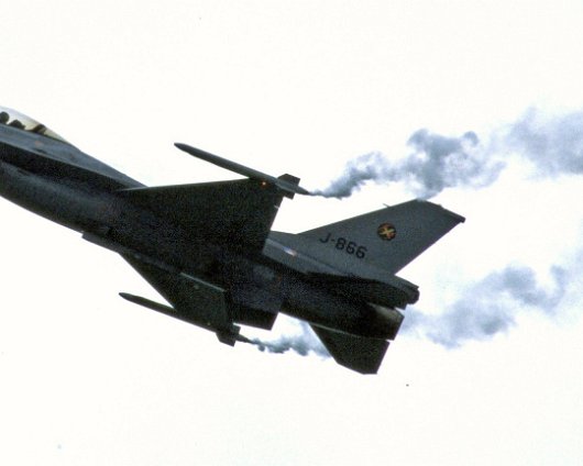 Leuchars-Airshow-2004-Flying-Display-4