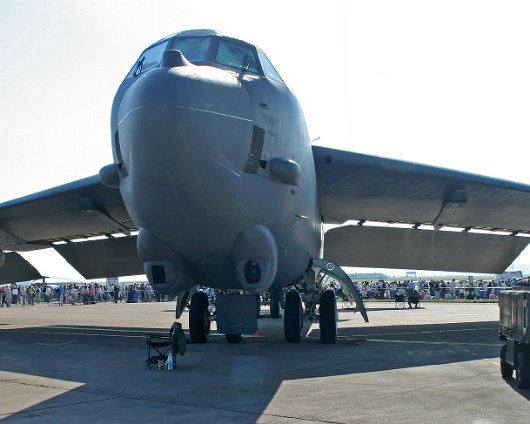 Leuchars-Airshow-2006-Boeing-B-52H-Stratofortress-2
