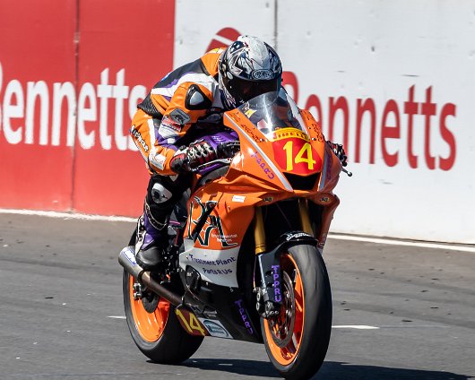 Knockhill-2019-Superstock600-2