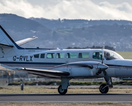 Reims-G-RVLX-Cessna-F406-4