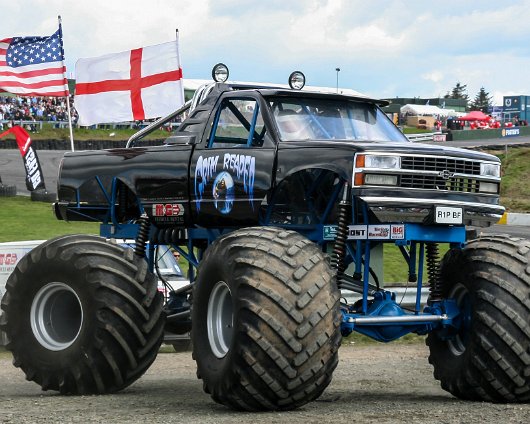 Knockhill-Monster-Trucks-2006-05-13-20