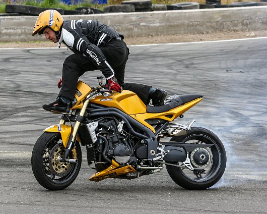 Knockhill-Motor-Bike-Display-2005-07-24-1