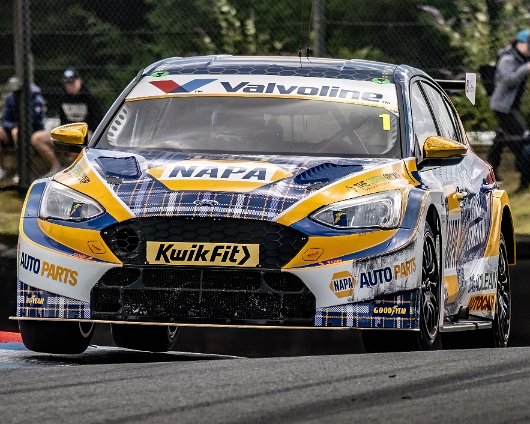 Kwik-Fit-British-Touring-Car-Championship-4