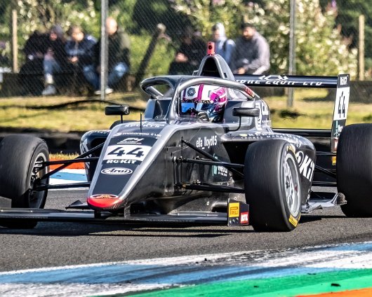 ROKiT-F4-British-Championship-8