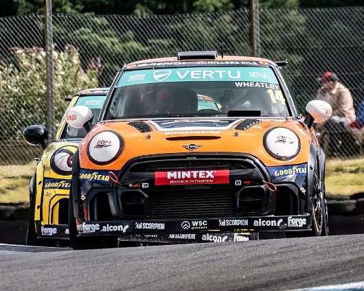 The-Vertu-Motors-MINI-CHALLENGE-1