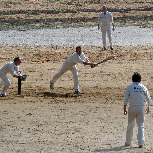 Elie-Beach-Cricket-2010-7