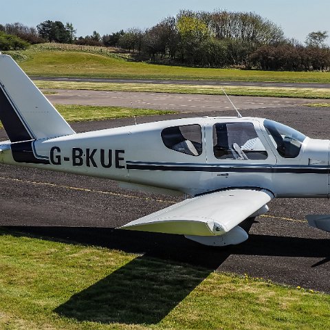 Fife-Airport-G-BKUE-1