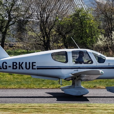 Fife-Airport-G-BKUE-4
