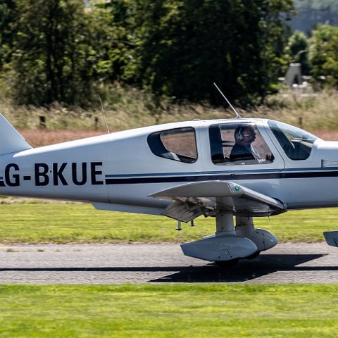 Fife-Airport-G-BKUE-12
