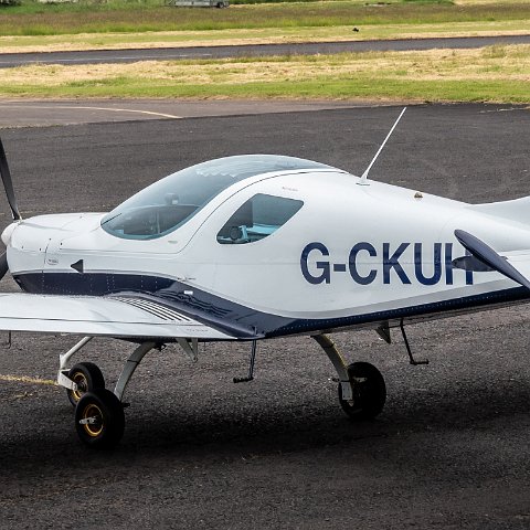 Fife-Airport-G-CKUH-1