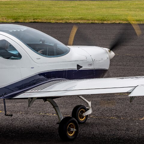 Fife-Airport-G-CKUH-4