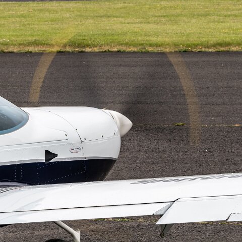 Fife-Airport-G-CKUH-6