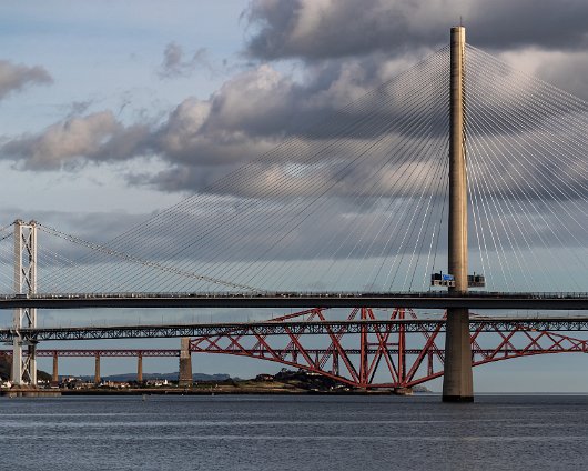 Bridges-Crossing-River-Forth-at-Queensferry-6