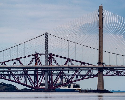 Bridges-Crossing-River-Forth-at-Queensferry-8