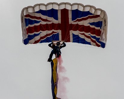 Parachutists-Catterick-Racecourse-1