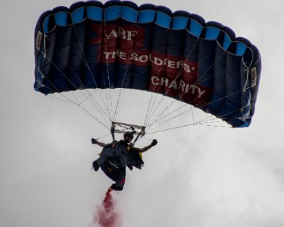 Parachutists-Catterick-Racecourse-3