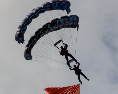 Parachutists-Catterick-Racecourse-4