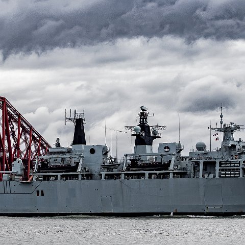 HMS-Albion-12