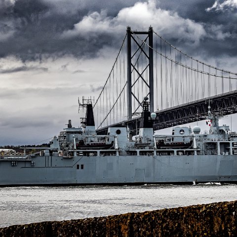 HMS-Albion-14