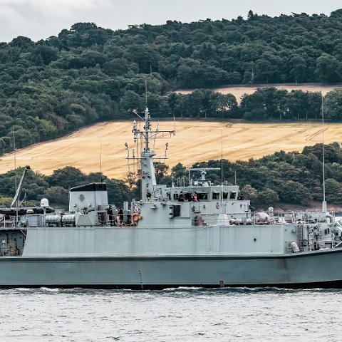 HMS-Grimsby-10