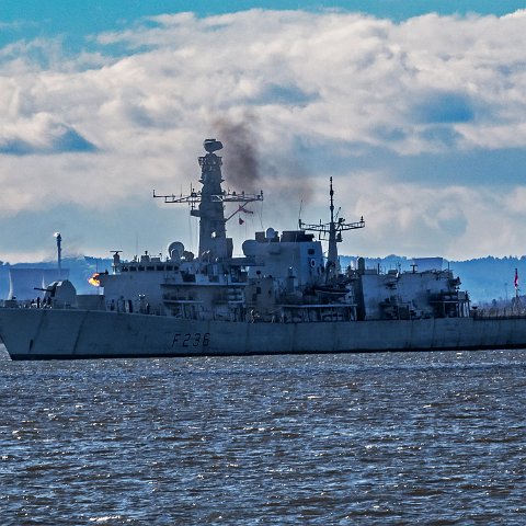 HMS-Montrose (9)