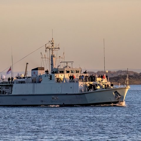HMS-Penzance-3