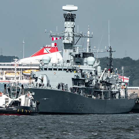 HMS-Somerset-12