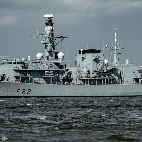 HMS-Somerset-16