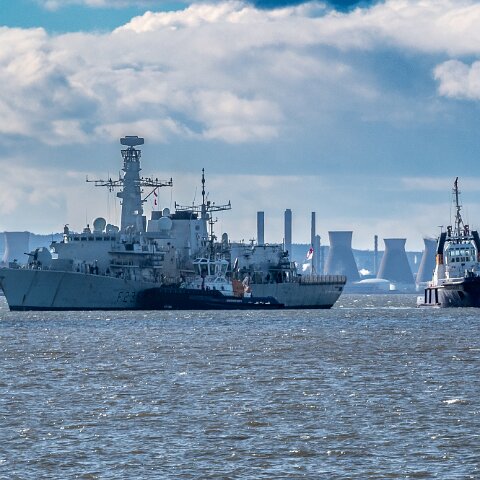 HMS-Montrose (5)