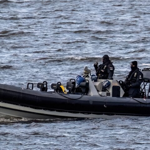 River-Forth-Police-10