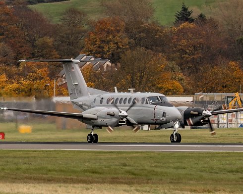 United-States-Marines-Beechcraft-UC-12W-Huron-168204-1