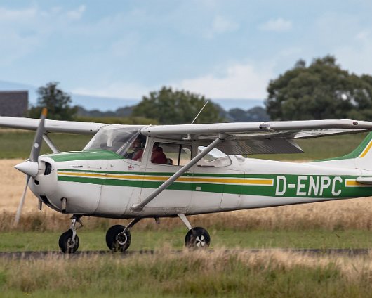 Perth-Airport-D-ENPC-Reims-Cessna-F172H-Skyhawk-1-2018-08-11