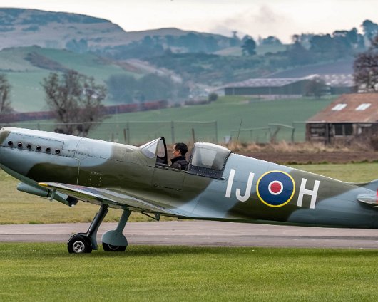 Perth-Airport-Festival-Of-Flight-2022G-CGWI-IJ-H-7