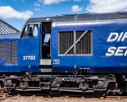 Boness-and-Kinneil-Diesel-Trains-2016-05-14-4