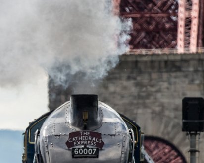 Sir-Nigel-Gresley-On-Forth-Bridge-2015-1