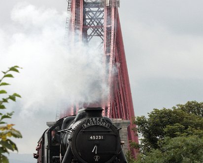 The-Sherwood-Forrest-On-Forth-Rail-Bridge-2011-5