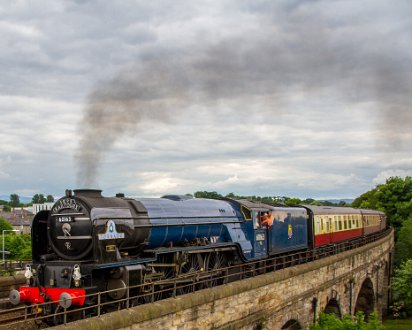 Tornado-at-Dunfermline-Station-2013-5