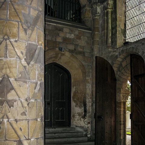Dunfermline-Abbey-Interior-6