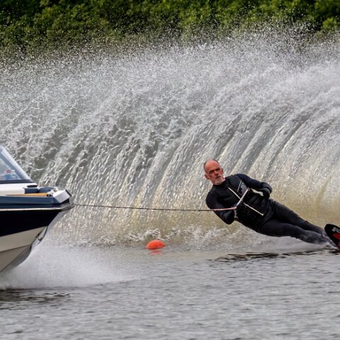 Dunfermline-Townhill-Loch-Water-Skiing-3