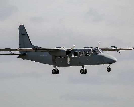 Britten-Norman-Islander-Army-Air-Corps-ZH004-Army-2